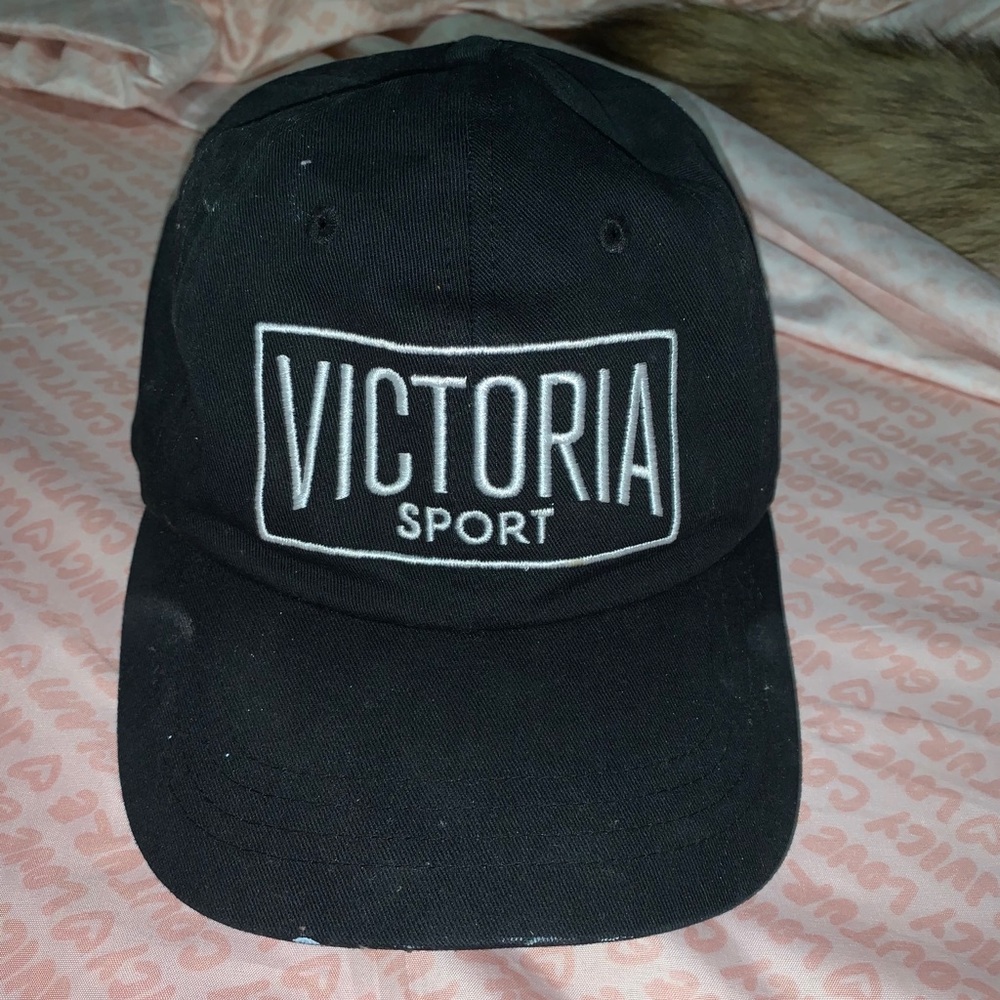 Victoria’s Secret. Hat